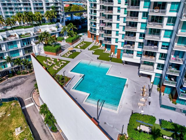 Apartment for sale  Unit #1703 - photo 6417501