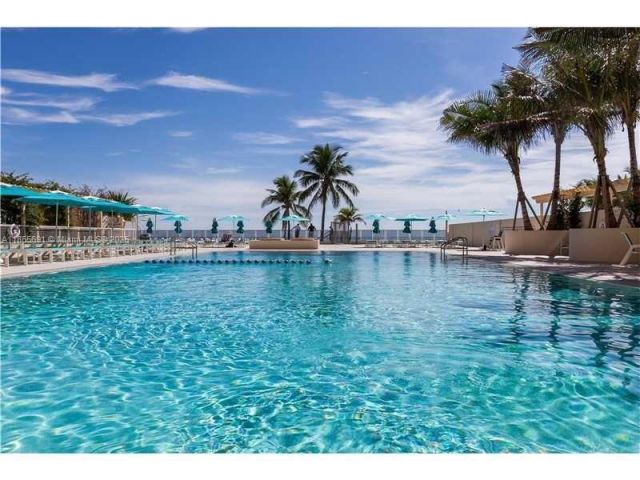 1-bedroom condo for rent in Hollywood - 2501 S Ocean Dr 1538 - MondialRealty