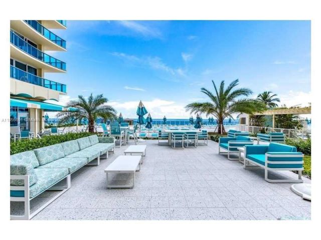 1-bedroom condo for rent in Hollywood - 2501 S Ocean Dr 1538 - MondialRealty