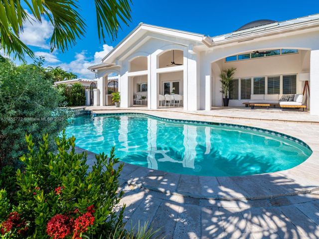 Home for rent at 2118 NE 15th St - photo 7482257