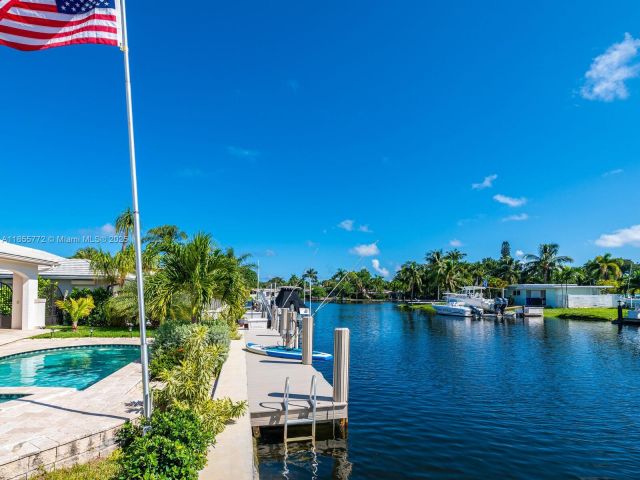 Home for rent at 2118 NE 15th St - photo 7482262