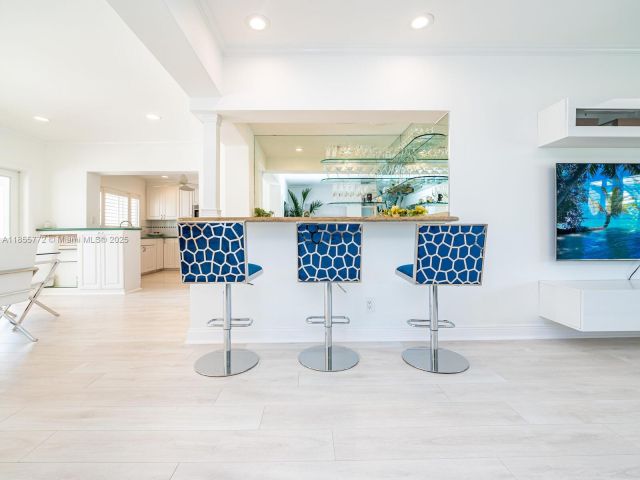 Home for rent at 2118 NE 15th St - photo 7482271