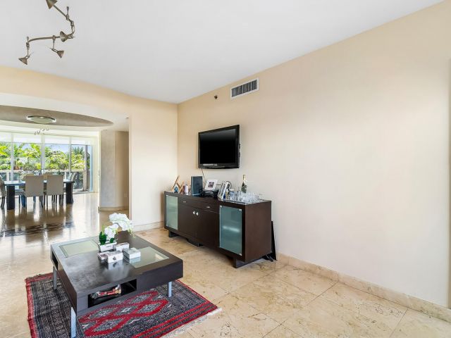 Apartment for sale  Unit #506 - photo 6431011