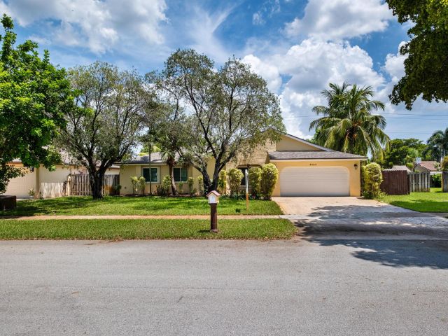 Home for rent at 5340 SW 115th Avenue - photo 6473267