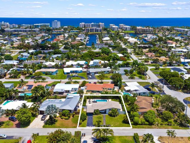 Home for rent at 942 SE 13th Avenue - photo 6453337