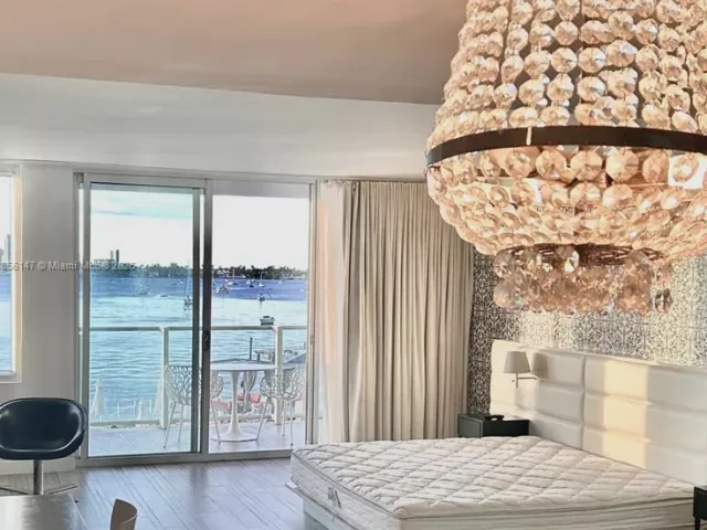 condo for rent in Miami Beach - 1100 West Ave 322 - MondialRealty