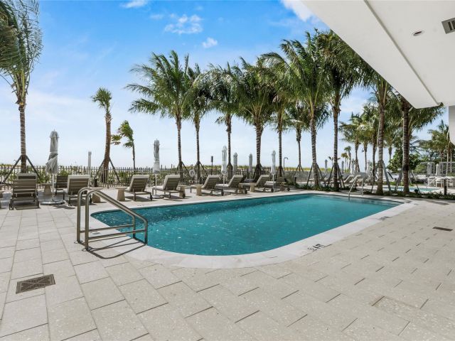 3-bedroom condo for sale in Pompano Beach - 900 N Ocean Boulevard 504 - MondialRealty