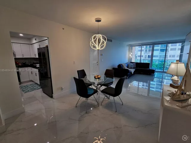 1-bedroom condo for rent in Hollywood - 2501 S Ocean Dr 307 (Ave. May 20 2026) - MondialRealty