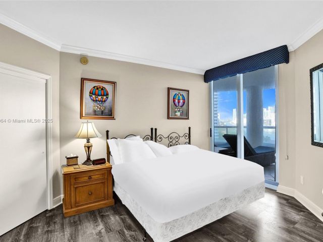 Apartment for sale  Unit #1403 - photo 6402202