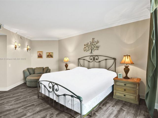 Apartment for sale  Unit #1403 - photo 6402206