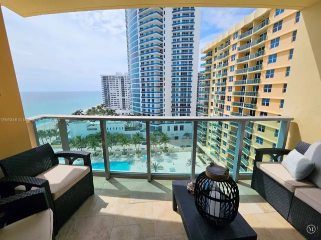 1-bedroom condo for rent in Hollywood - 2501 S Ocean Dr 1115 (Ave. Sept 1st 2026) - MondialRealty
