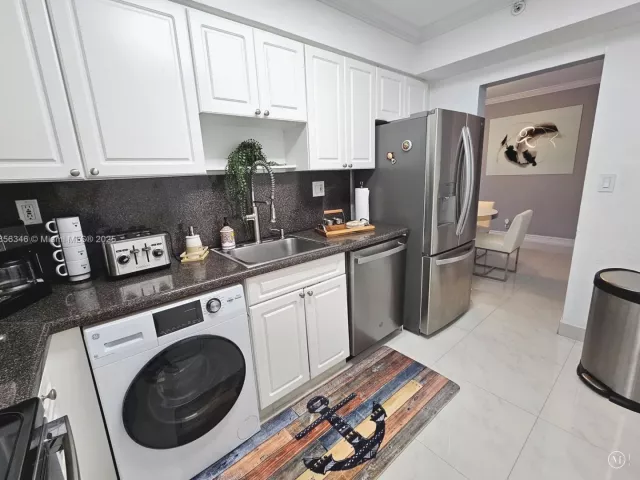 1-bedroom condo for rent in Hollywood - 2501 S Ocean Dr 1115 (Ave. Sept 1st 2026) - MondialRealty