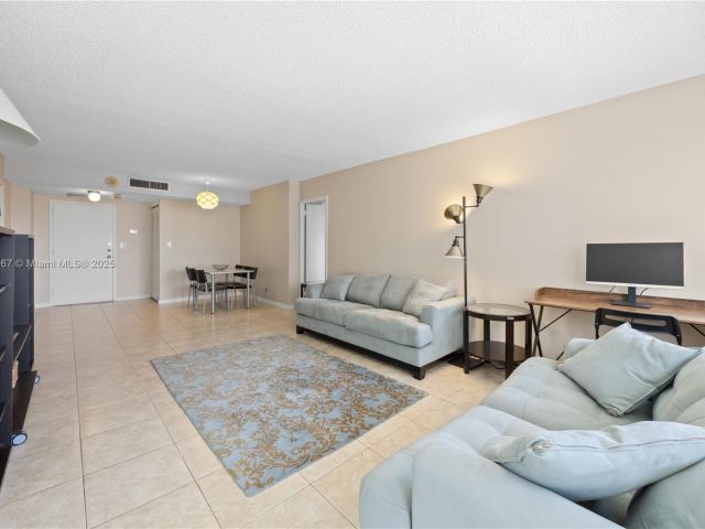 Apartment for sale  Unit #812 - photo 7435425