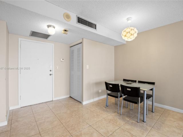 Apartment for sale  Unit #812 - photo 7435432