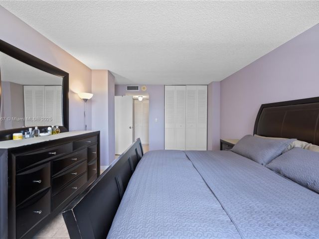 Apartment for sale  Unit #812 - photo 7435435