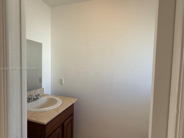 3-bedroom home for rent in Deerfield Beach - 1540 NW 45th St 1-4 - MondialRealty