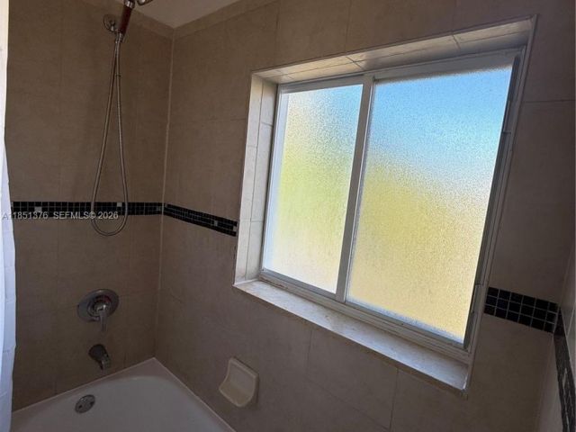 3-bedroom home for rent in Deerfield Beach - 1540 NW 45th St 1-4 - MondialRealty