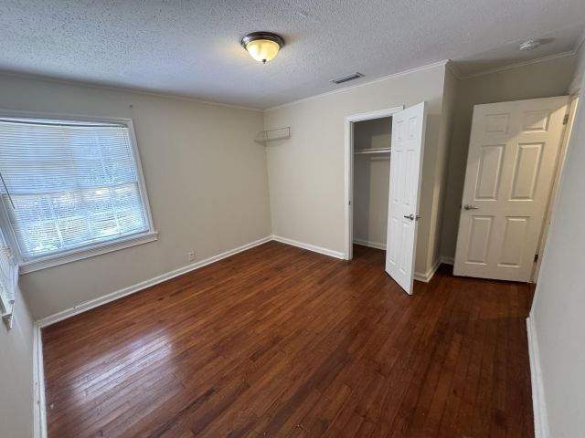 Home for rent at 517 45th Street - photo 6402162