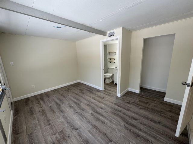 Home for rent at 517 45th Street - photo 6402165