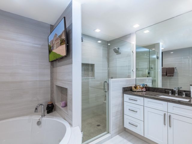 Home for sale at 8216 Heritage Club Drive - photo 6404050