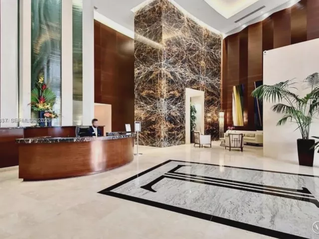 2-bedroom condo for rent in Sunny Isles Beach - 15811 Collins Ave 2805 - MondialRealty