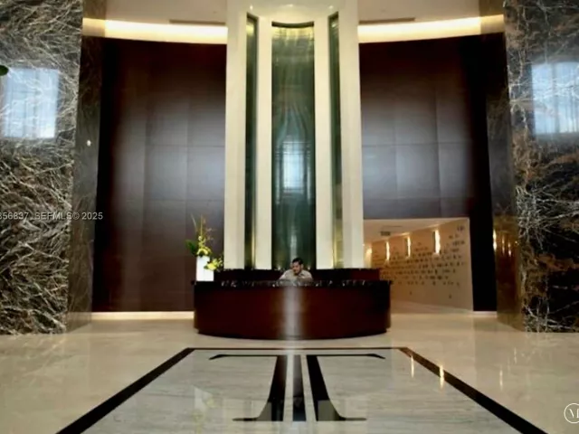 2-bedroom condo for rent in Sunny Isles Beach - 15811 Collins Ave 2805 - MondialRealty