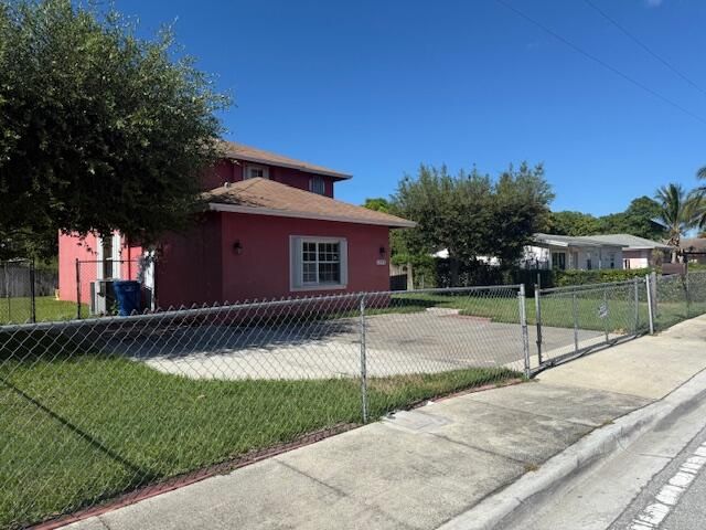 Home for rent at 1390 W 33rd Street - photo 6837014