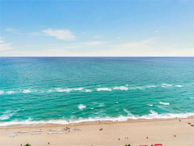 condo for sale in Sunny Isles Beach - 18001 Collins Ave 811 - MondialRealty