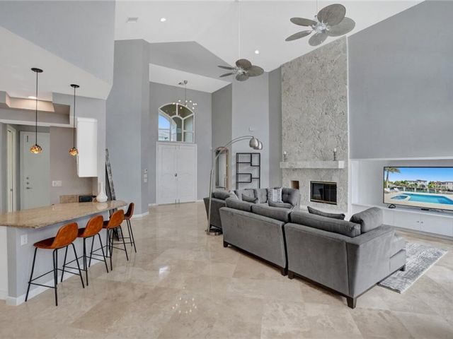 Home for rent at 1033 Brooks Lane - photo 6407424