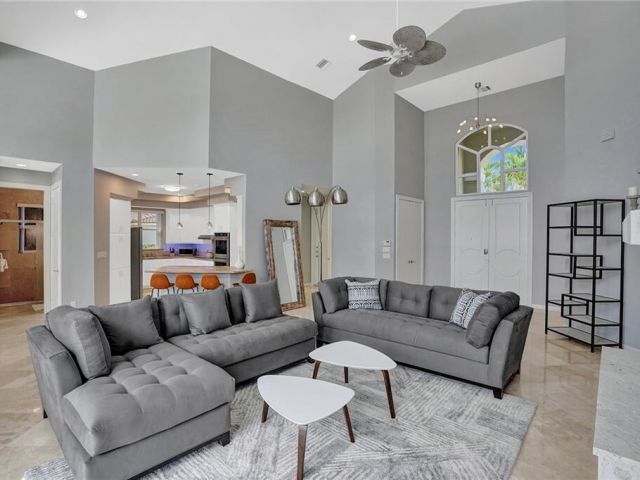 Home for rent at 1033 Brooks Lane - photo 6407426