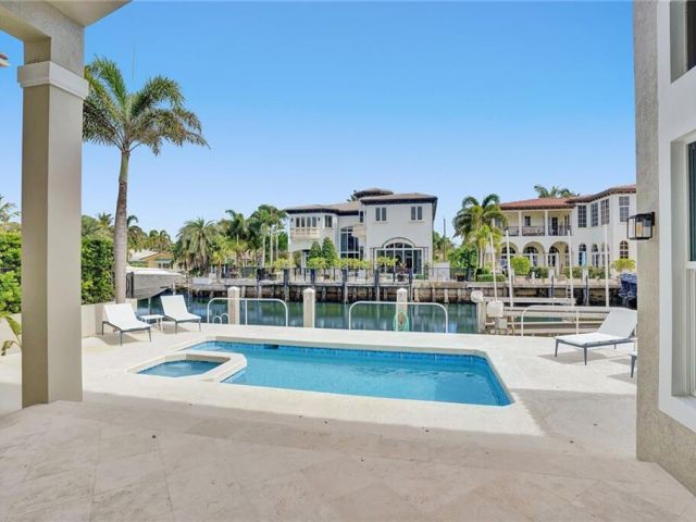 Home for rent at 1033 Brooks Lane - photo 6407428