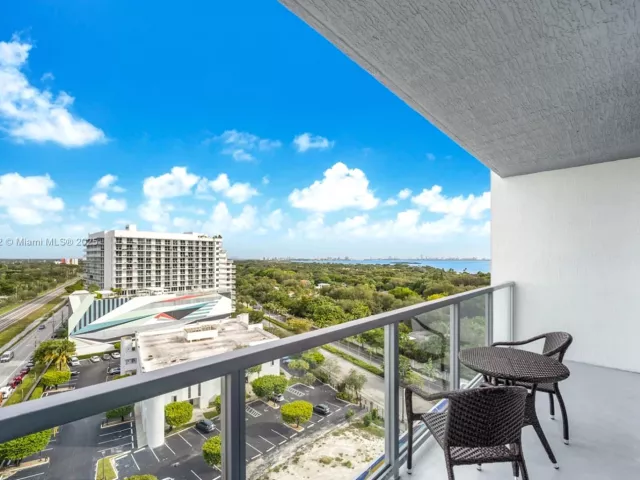 Apartment for rent  Unit #N-1009 - photo 6407926