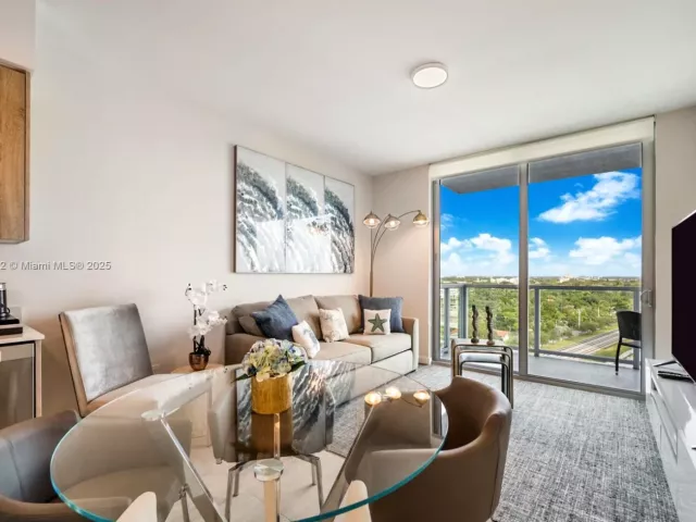 Apartment for rent  Unit #N-1009 - photo 6407931