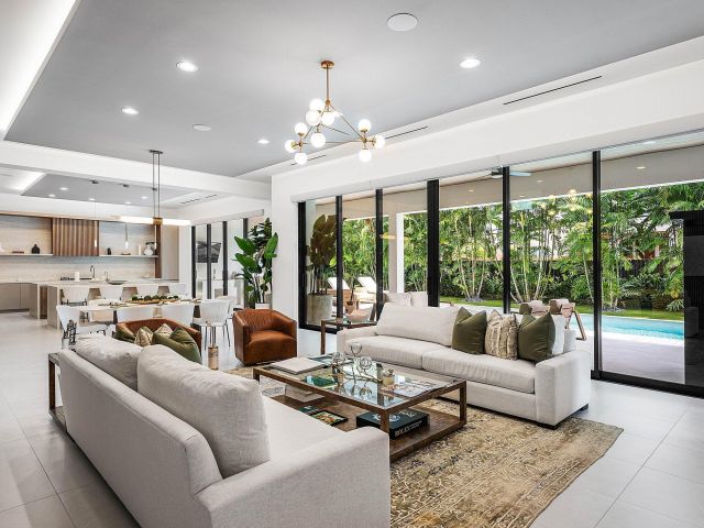 Home for sale at 499 NE 4th Street - photo 6932524