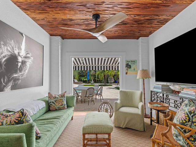 Home for sale at 528 32nd Street - photo 6413945