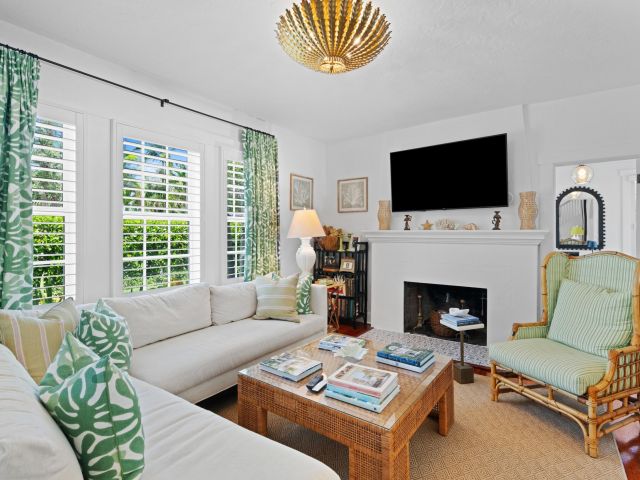 Home for sale at 528 32nd Street - photo 6413951