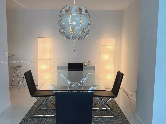 1-bedroom condo for rent in Miami Beach - 5601 Collins Ave 1115 - MondialRealty