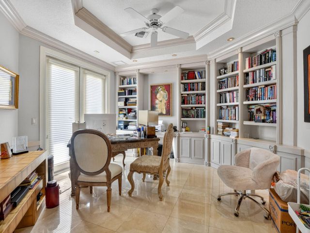 Home for sale at 6981 Lions Head Lane - photo 6409860