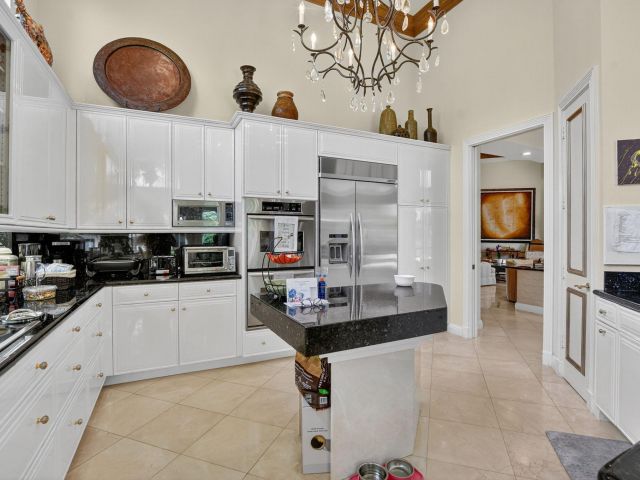 Home for sale at 6981 Lions Head Lane - photo 6409866