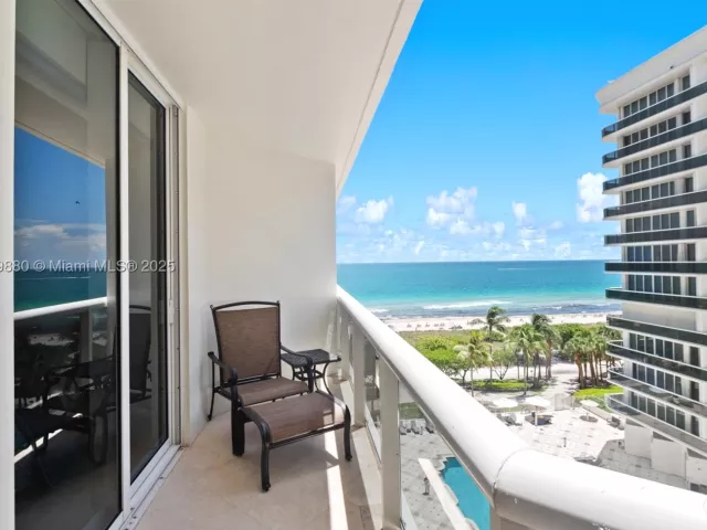2-bedroom condo for sale in Surfside - 9595 Collins Ave N7-D - MondialRealty