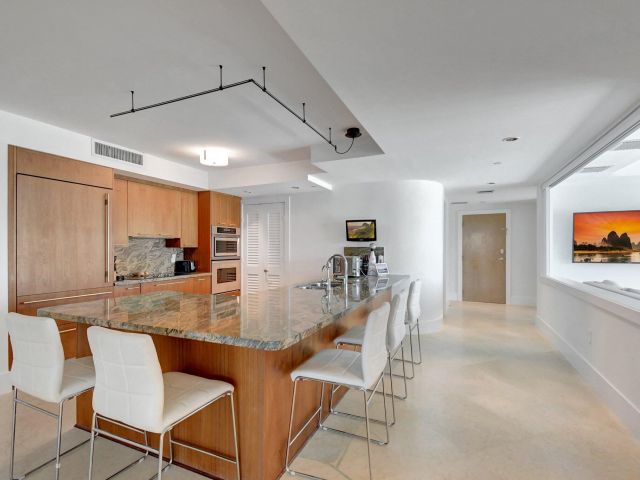 Apartment for rent  Unit #1001 - photo 6426651