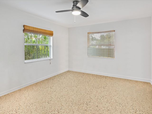 Home for rent at 202 32nd Street - photo 6408647
