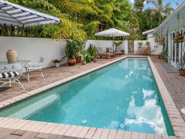 Home for rent at 202 32nd Street - photo 6408661