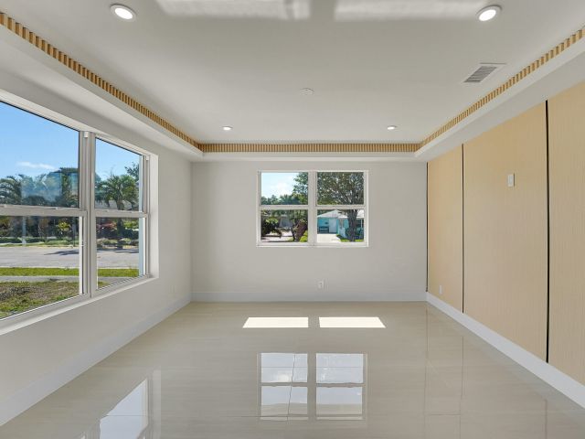 Home for sale at 928 Market Street - photo 6407622