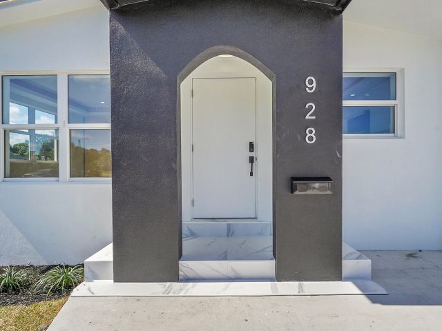 Home for sale at 928 Market Street - photo 6407626