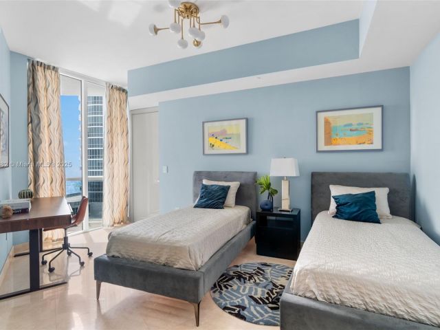 Apartment for rent  Unit #907 - photo 6409766