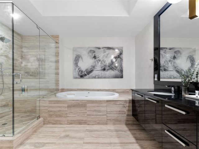 Apartment for rent  Unit #907 - photo 6409769