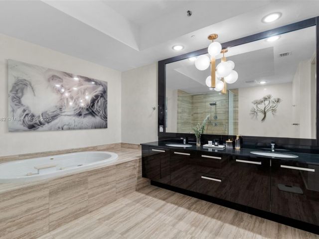 Apartment for rent  Unit #907 - photo 6409770