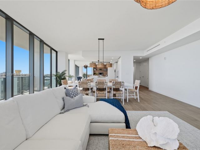 Apartment for sale  Unit #801 - photo 6478444