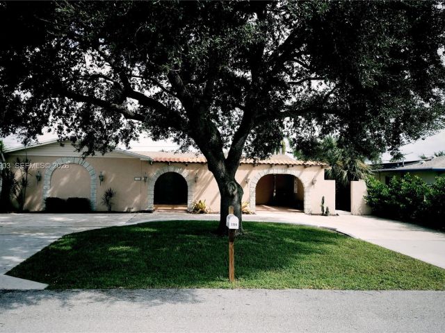 Home for rent at 2359 N Wallen Dr - photo 7487291